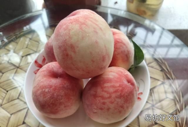 哪里的桃子好吃,甘肃秦安水蜜桃水蜜桃形状女生的水蜜桃指什么味道怎么样