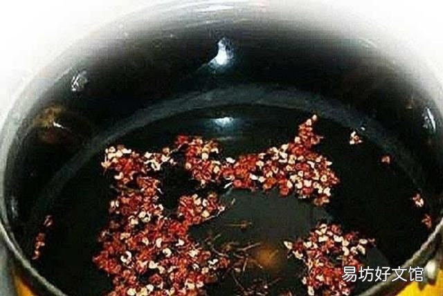 有人说花椒水泡脚对白发有好处,是真的吗