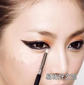 新手怎么画眼妆