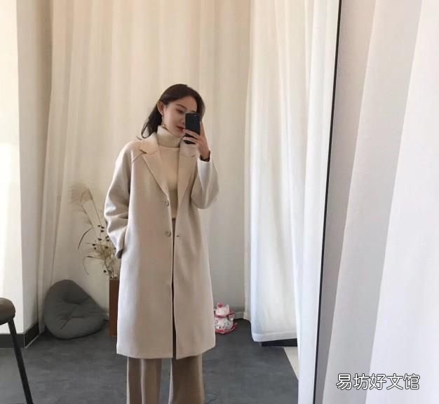 米色大衣搭配
