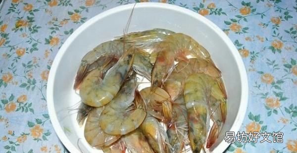 虾煮几分钟熟，虾在水里煮几分钟