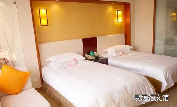 一般藏在这3个地方 酒店怎么检查摄像头
