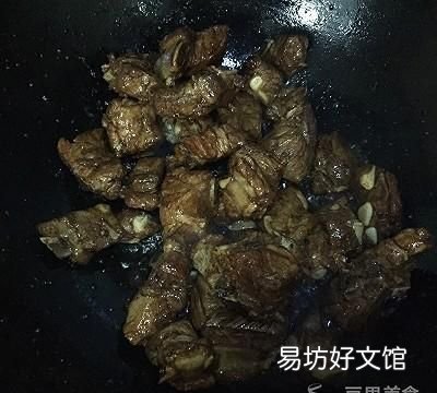 红烧排骨的家常做法:豆果美食