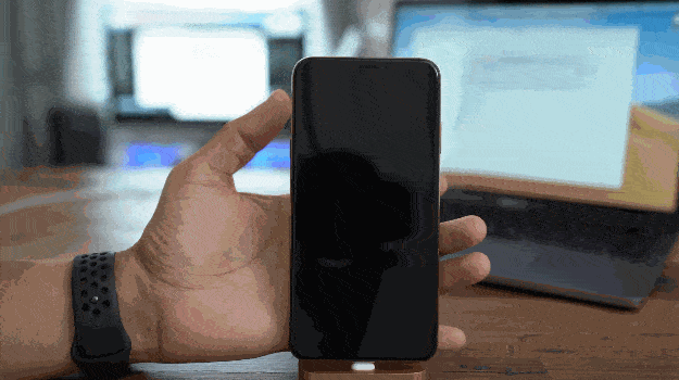 iPhone无法关机的解决方案 苹果x关机键没反应什么原因