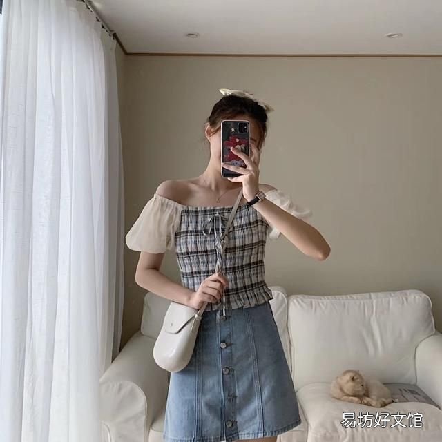 露肩衣服怎么防止往上滑:怎样让一字肩不往上跑?