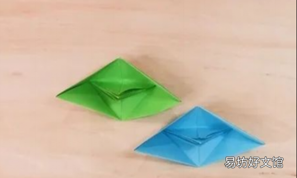 纸船怎么折简单的方法，纸船怎么折 纸船折法简述
