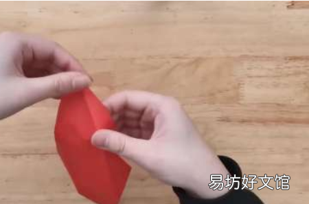纸船怎么折简单的方法，纸船怎么折 纸船折法简述