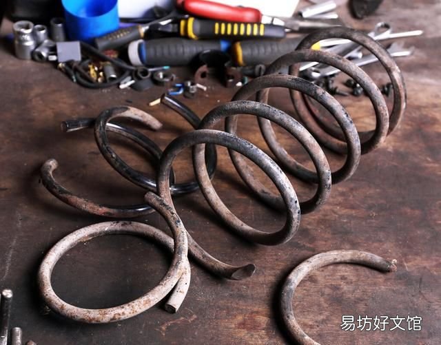 弹簧钢是什么材料做出来的,最好的弹簧钢是什么材料
