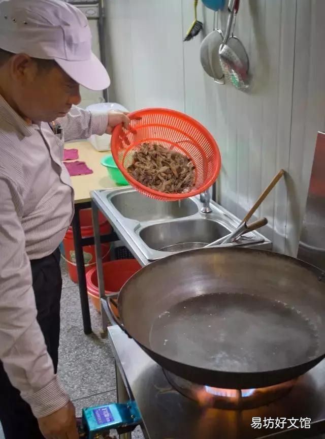 土笋冻制作原料,土笋冻是用什么材料做的