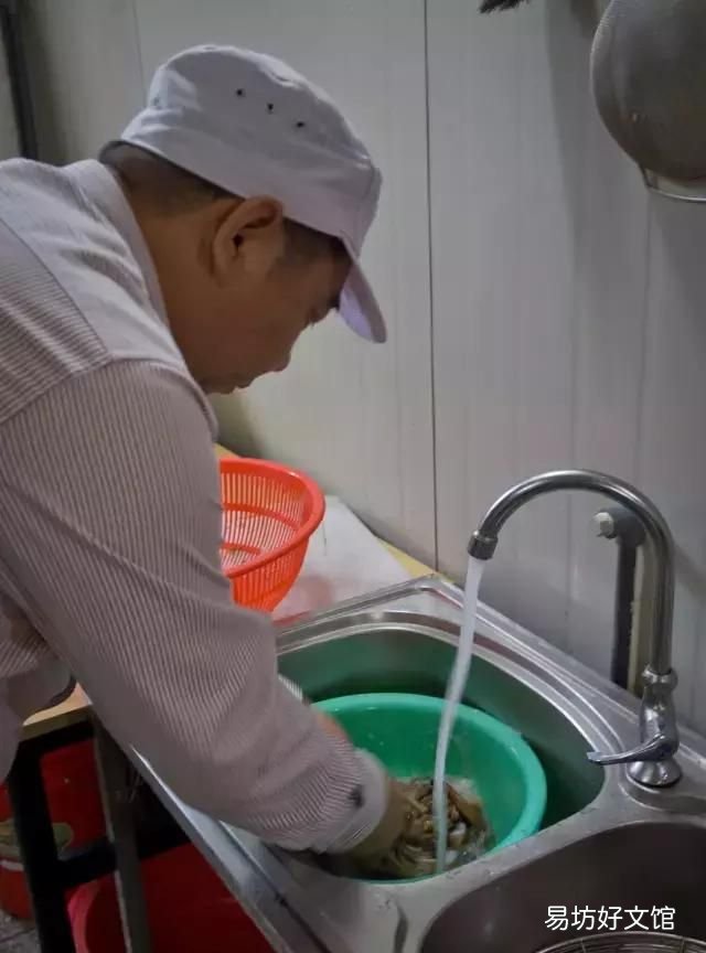 土笋冻制作原料,土笋冻是用什么材料做的