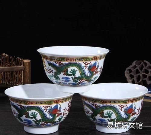 哪些奶茶杯子种类受欢迎? 奶茶的名字有哪些