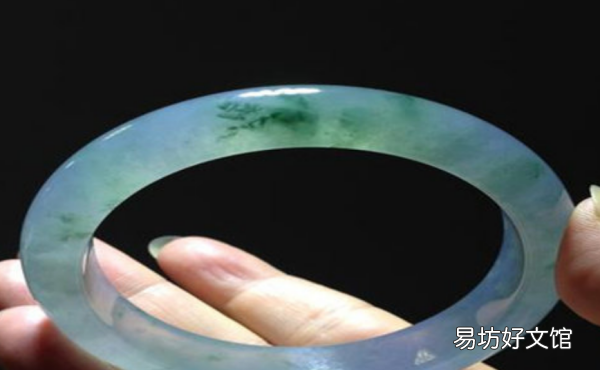 飘花玉是什么意思，翡翠上颜色什么叫飘花