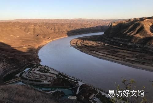 《平凡世界》中的黄原城是以哪个城市为原型的