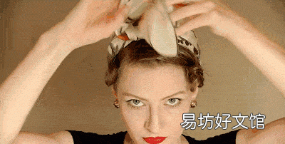 丝巾有哪些搭配方式可以借鉴衣服