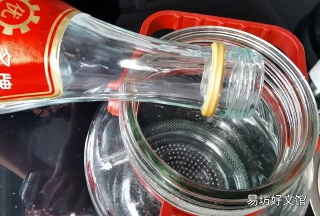 鸭蛋 腌鸡蛋出油最好的方法，鸡蛋腌制后为什么会出油？