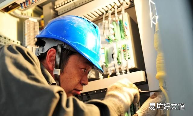 电工用什么工具能把电线一剥到底