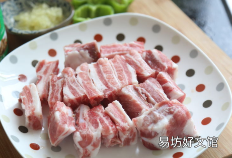 不焯水不炒糖色做糖醋排骨的办法