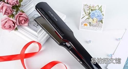 怎么熨衣服不出皱,在没有熨斗的情况下衬衫上的褶皱怎么去除