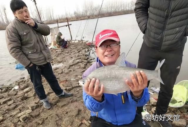 秋冬季钓鱼什么时候最佳,冬季钓鱼什么时间是最佳的
