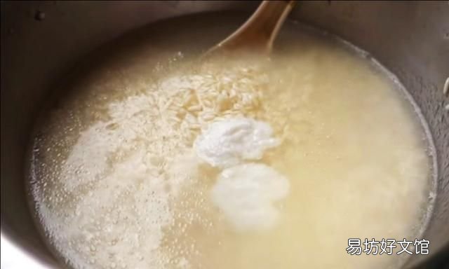 食材 粽子窍门,碱水粽子的做法和配料窍门