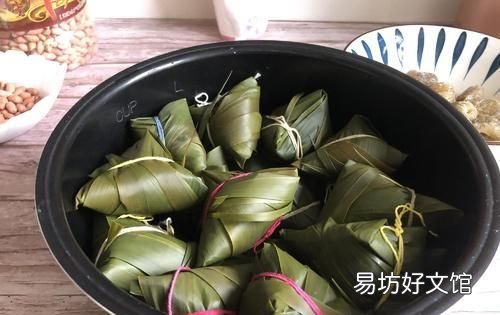 肉粽子怎么包,最忌泡完米直接就包,教你这样做,粽子软糯又好吃