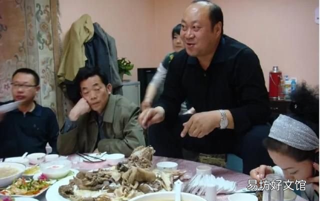 领导说“王”字加一笔是什么意思? 王字加一笔能写出几个字