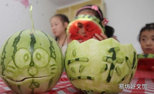 岁月流转，四季轮回，立秋当天吃西瓜，是传统的“咬秋”习俗
