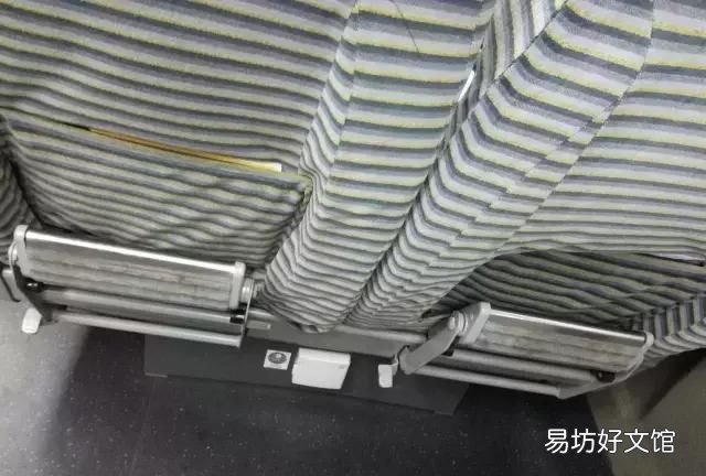 在高铁上手机没电了怎么办有插座吗?