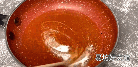 为什么白色的砂糖和冰糖在制备成椪糖后会变成褐色?