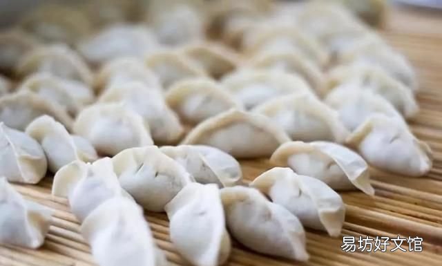 速冻饺子是用热水煮还是冷水煮