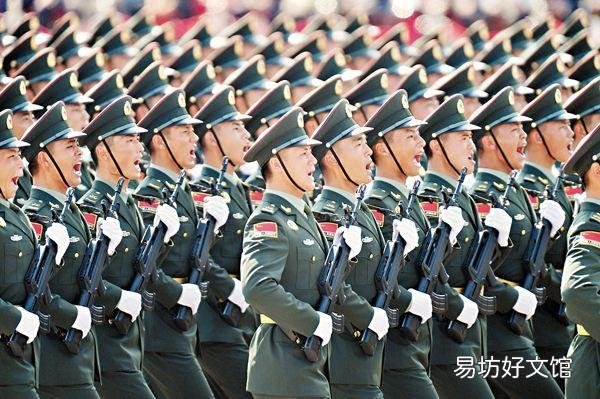 5种军绿色好看百搭的方法 军绿色最佳颜色搭配图