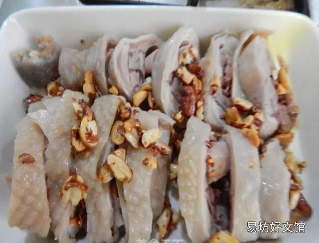 口水鸡：香喷喷的鸡肉