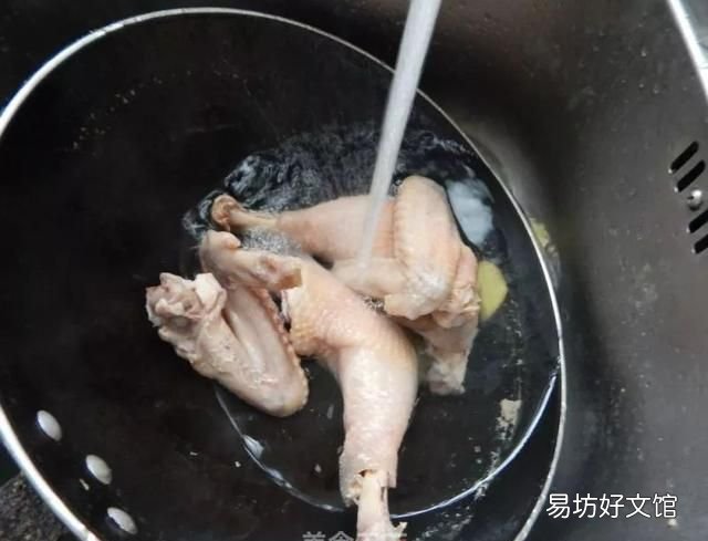 口水鸡：香喷喷的鸡肉