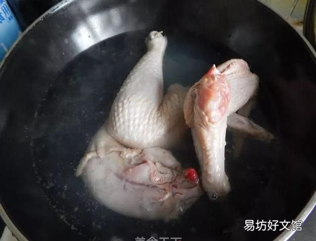 口水鸡：香喷喷的鸡肉