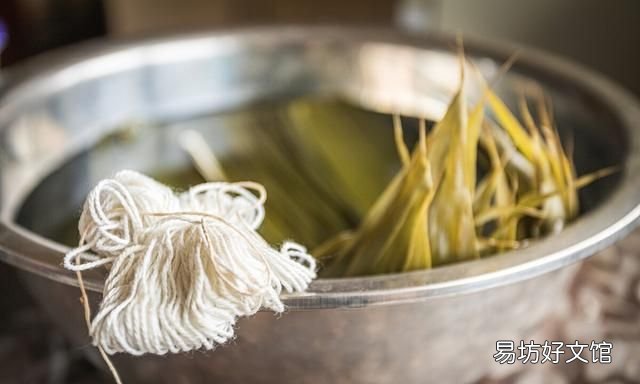 粽叶泡还是煮?牢记这“3步”,粽叶柔软又有韧性,不断裂不漏米