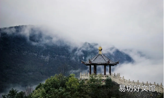 有雨山戴帽无雨半山腰意思