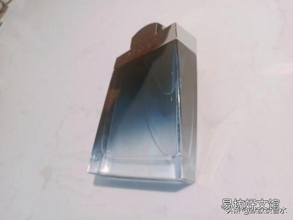 一览蓝色经典香水的市场售价 蓝色经典香水价格表及图片