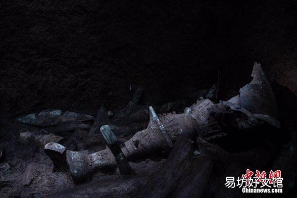 三星堆青铜人面具图片讲解介绍 三星堆青铜大面具亮相春晚