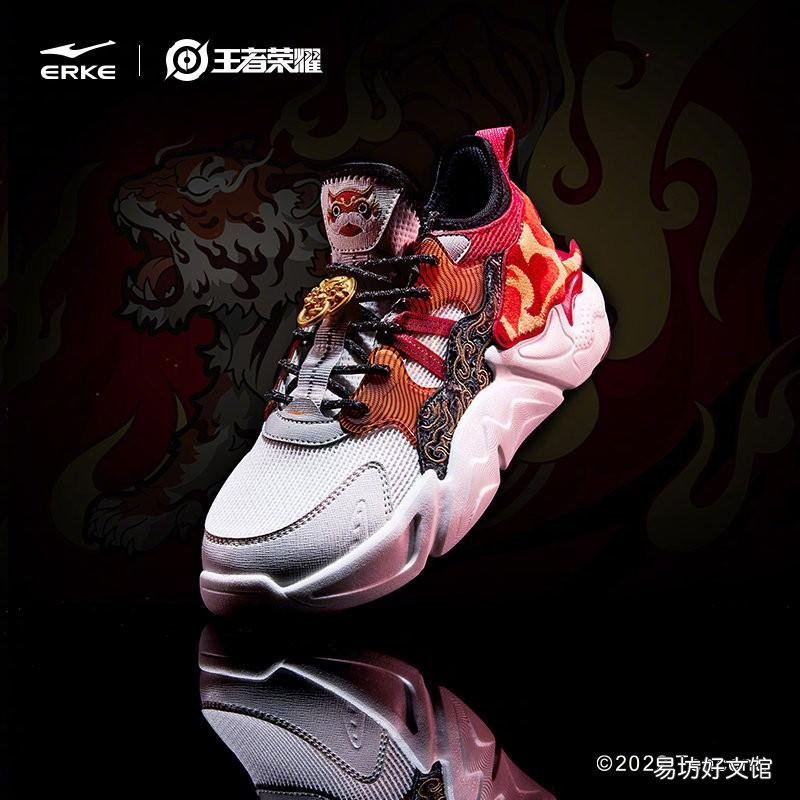 揭曉最新款一款鞋子報(bào)價(jià) 鴻星爾克運(yùn)動(dòng)鞋男鞋價(jià)格