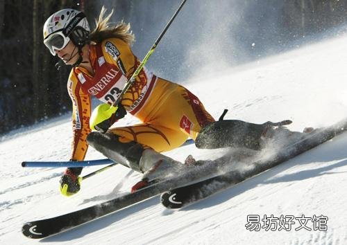海明威越野滑雪阅读理解表达了什么 海明威越野滑雪小说解读