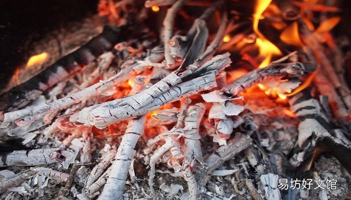 梦见山上着火了是什么意思 梦见山上着火了有什么预兆