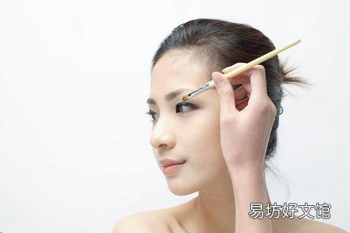 怎么化出素颜的效果?