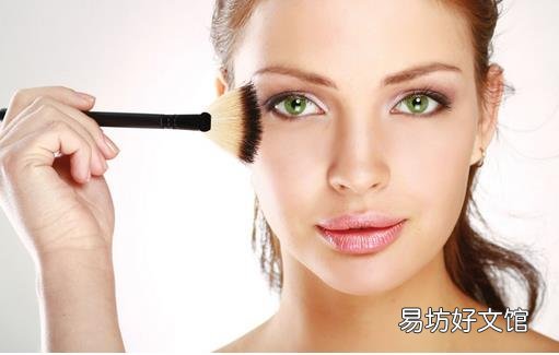 推荐方脸的化妆技巧指南
