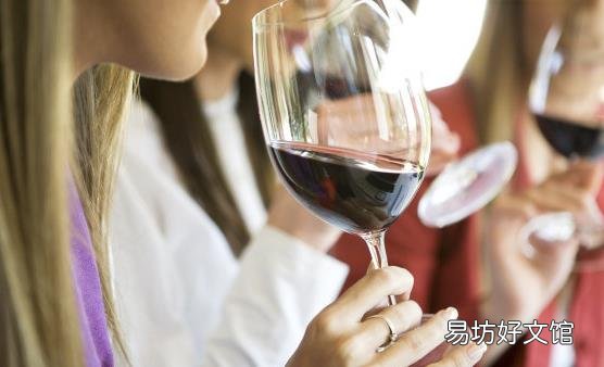女人喝葡萄酒养生 常喝葡萄酒的7个好处