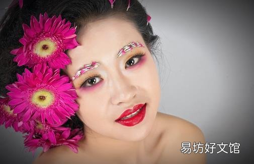 美容化妆之化妆水的正确使用方法