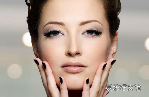 得体眼妆+红唇 女人气质显现