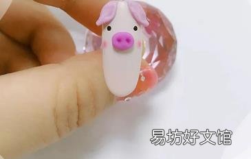 小猪美甲教程图解 要做个精致的猪猪女孩