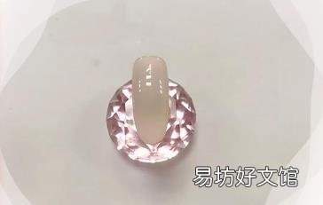 小猪美甲教程图解 要做个精致的猪猪女孩
