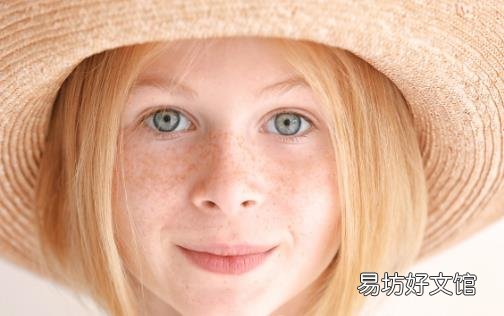 烦人的晒斑因何而来 祛斑首当其冲的就是防晒