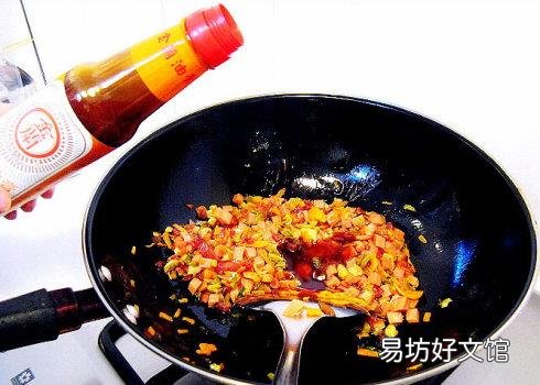 炒菜什么时候放酱油最好?炒菜放酱油的最佳时间